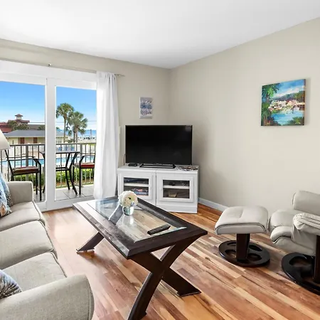 Tradewinds Condominium #25-3