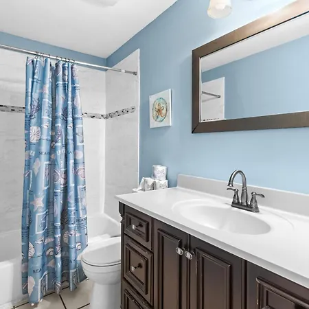 Tradewinds Condominium #25-2